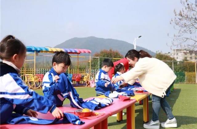 江西省西山学校：推行素质教育，着重培养学生自理能力