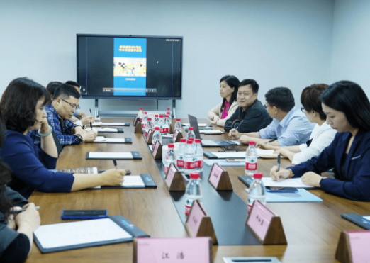 “中小学生学煮饭”初探，田螺云厨致力打造智能烹饪课堂标准化 